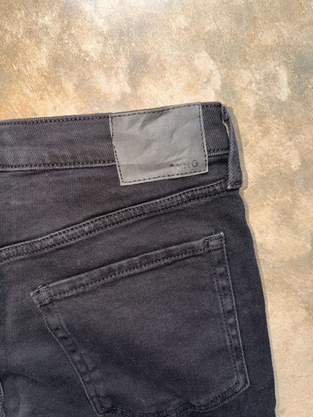 Aeropostale - Black Distressed Mom Jeans High Rise Y2K Grunge Women’s 6 NWT - Picture 4 of 6